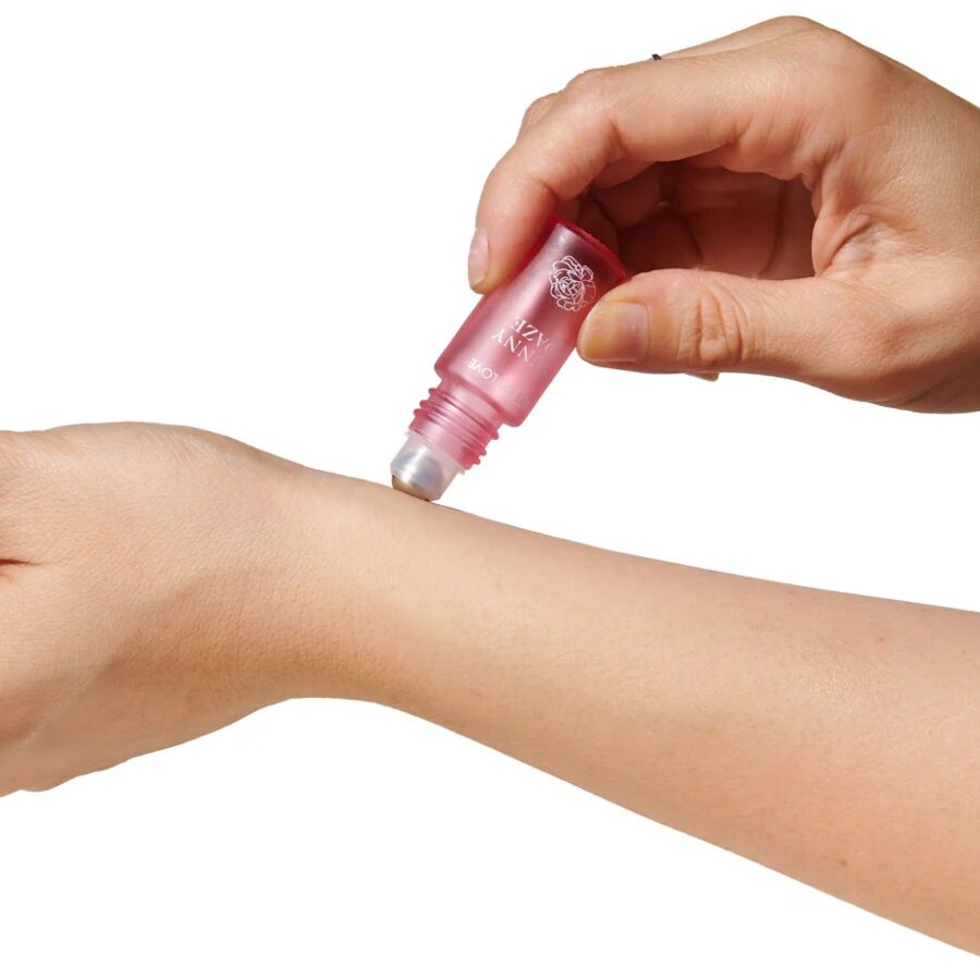 EYE OF LOVE - BLOOM DAY TO NIGHT SET DI PROFUMI ROLL-ON AI FEROMONI 2 X 5 ML - immagine 3